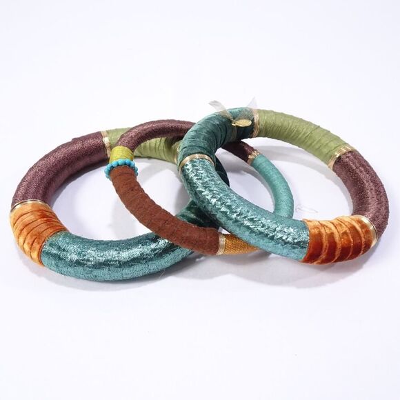 Neiman Marcus Lee Angel Women's Brass Multi Chain Charm Bracelet NWT 210 - Picture 3 of 9